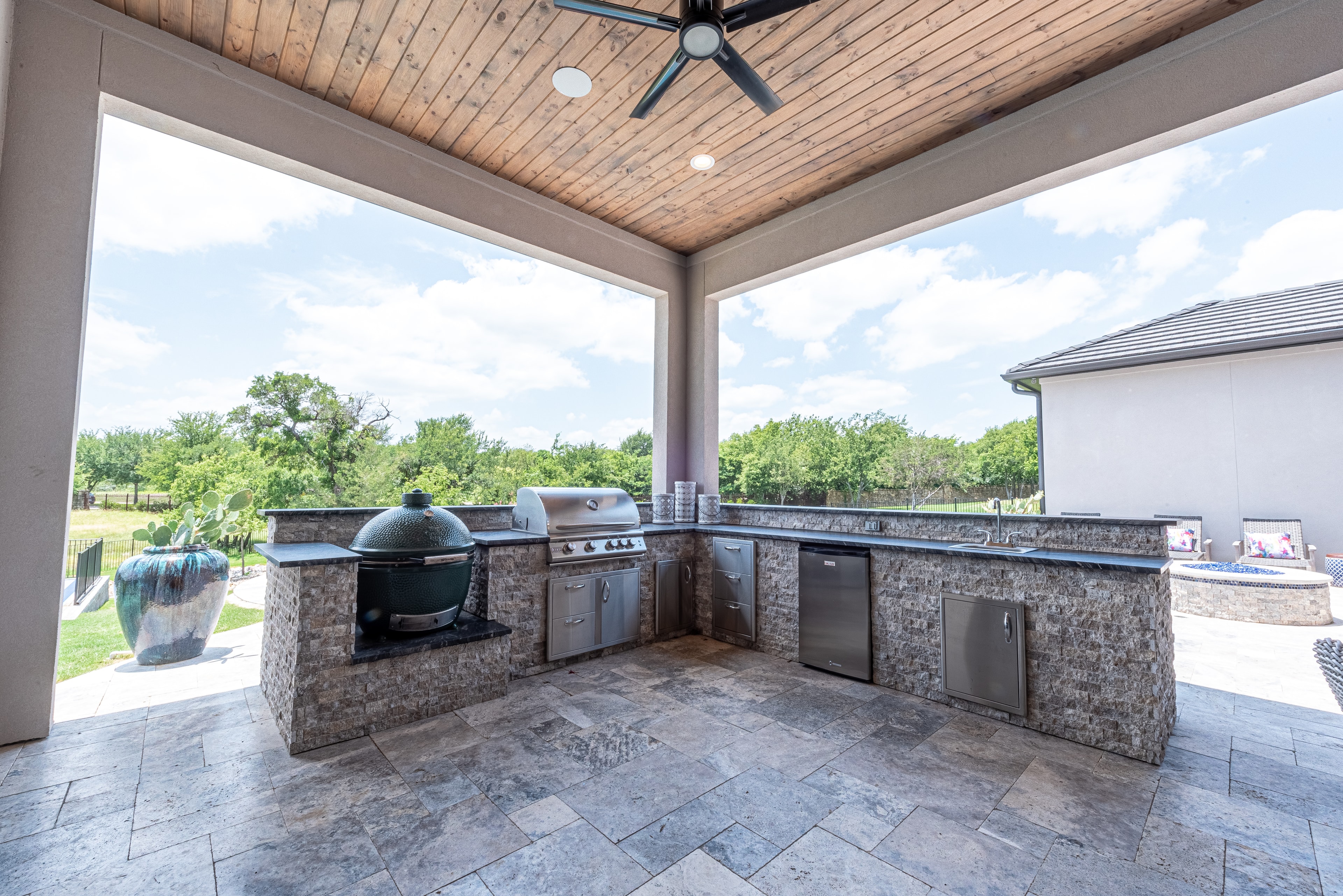 Outdoor Kitchens